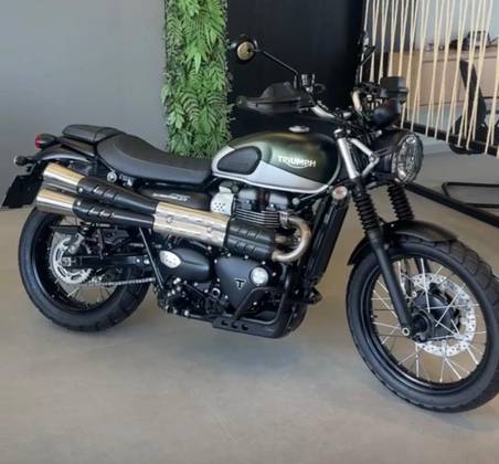 TRIUMPH STREET SCRAMBLER 